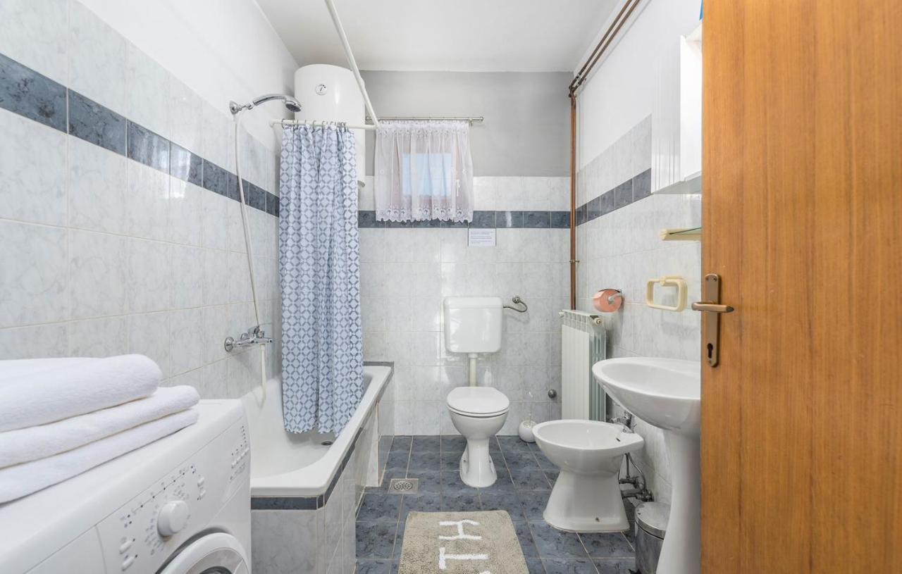 Emanuela With Private Pool Apartment Loborika Екстериор снимка